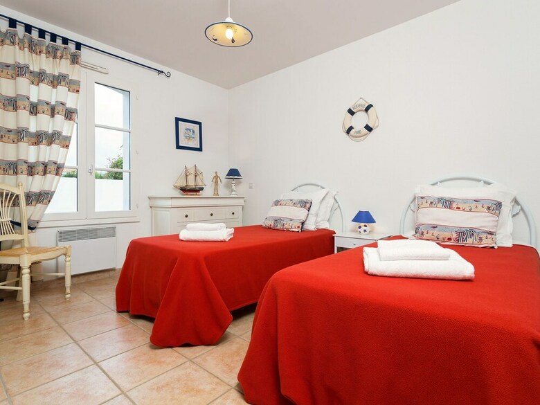 Luxurious Villa With A Dishwasher, Only 3.5km From The Beach