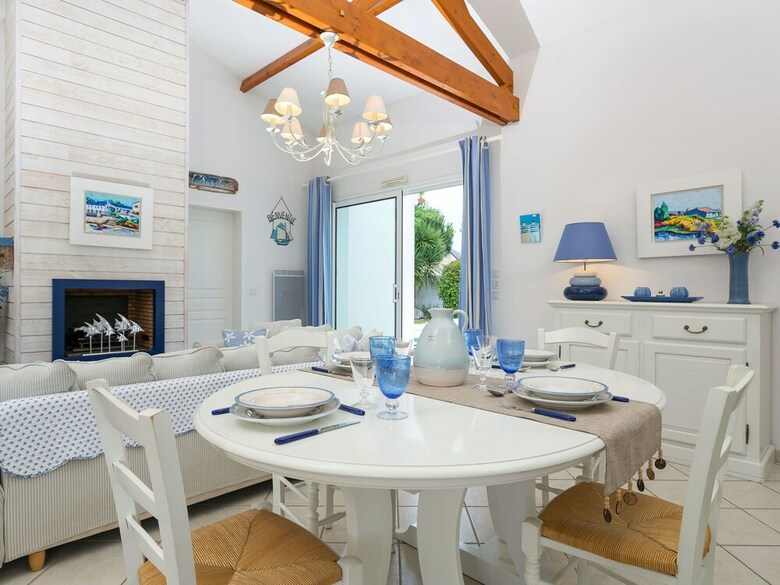 Luxurious Villa With A Dishwasher, Only 3.5km From The Beach