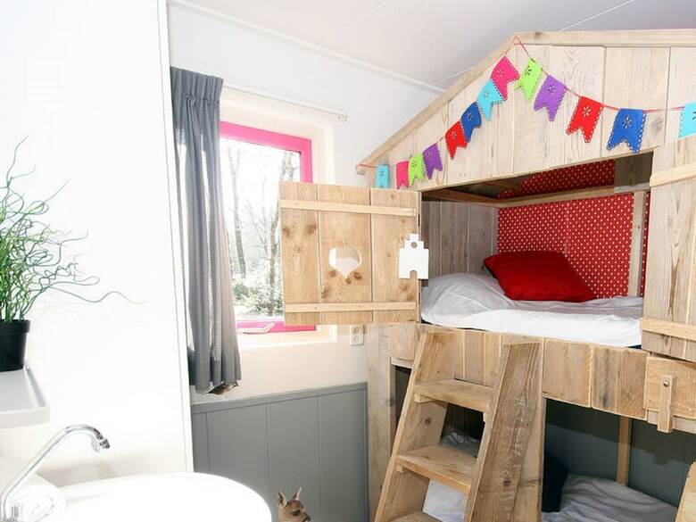 Comfortable Bungalow With A Tree House Box Bed On The Veluwe