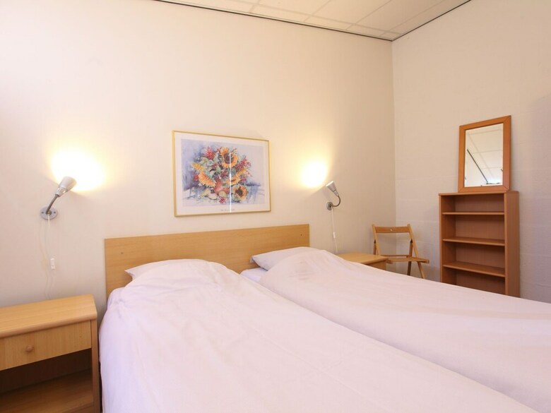 Well-kept Bungalow With Microwave, 4 Km. From Valkenburg