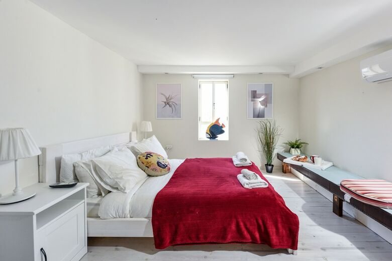 Apartamento Captivating Apt Wt Balcony And Roof Top