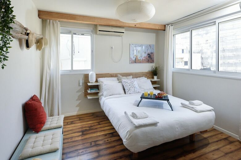 Apartamento Captivating Apt Wt Balcony And Roof Top