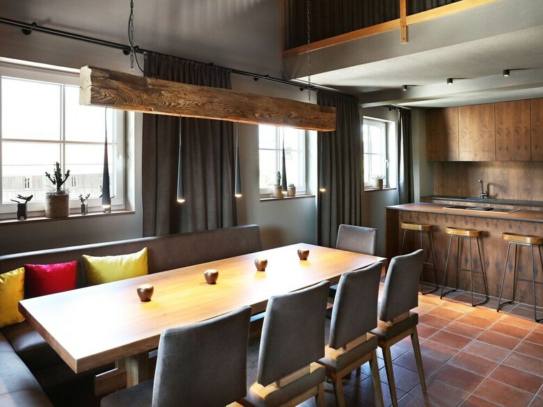 Spacious Apartment In Salzburg Amid Forest
