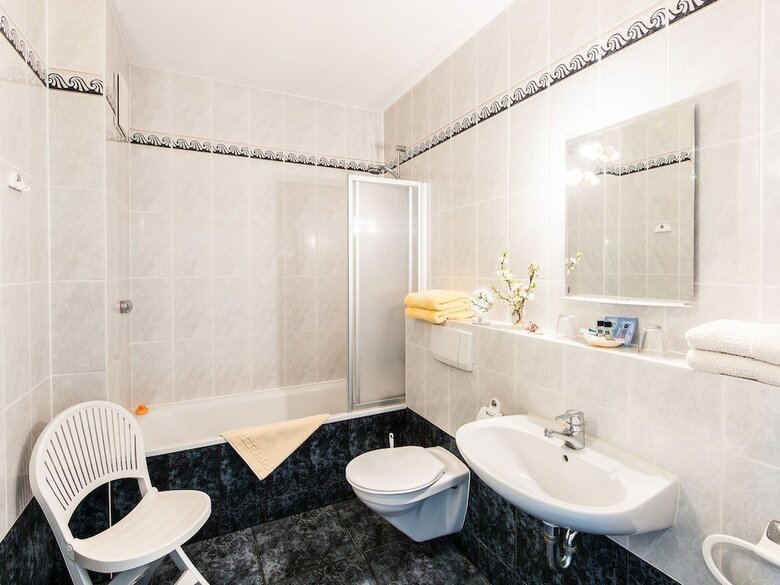Comfortable Apartment In Wischuer With Sauna