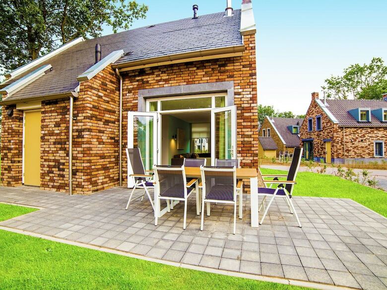 Luxurious Villa With Whirlpool And Wifi, 4km From Maastricht