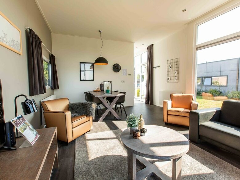 Comfortable Chalet With A Dishwasher, In A Water-rich Area