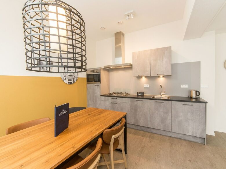 Comfy, Modern Apartment, At 4 Km. From Maastricht