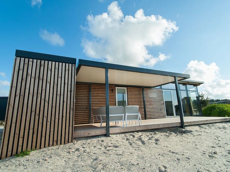 Comfy Lodge With Combi-microwave, Near The Beach