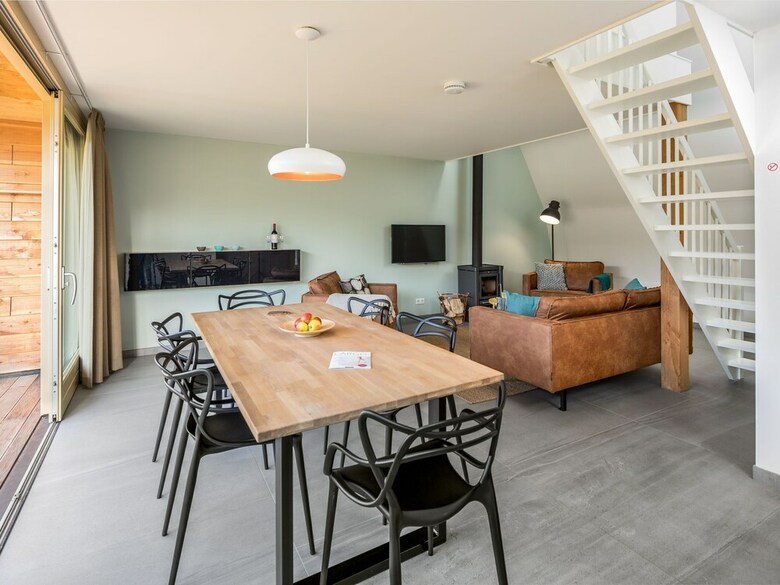 Luxurious Holiday Home With Dishwasher, 200 M From The Beach