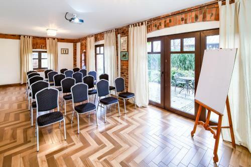 Agroturismo Folwark Bia?ych Bocian�w