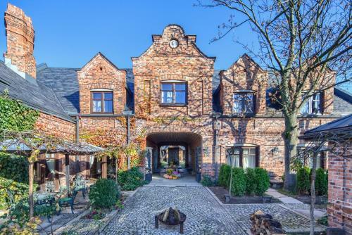 Agroturismo Folwark Bia?ych Bocian�w