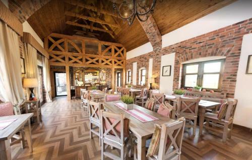 Agroturismo Folwark Bia?ych Bocian�w