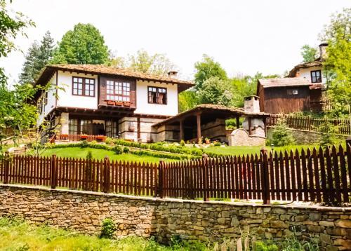 Sharlopova Guest House