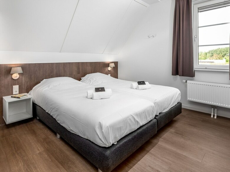 Cozy Villa In Nieuwvliet With Sauna