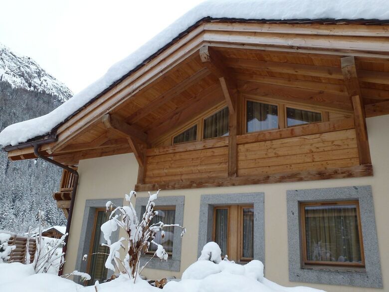 Chalet With High-end Services Just 150 M From The Ski Slopes