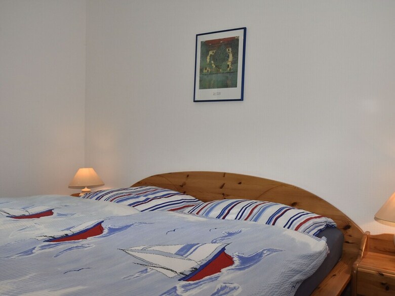 Spacious Apartment In Zingst Germany With Garden