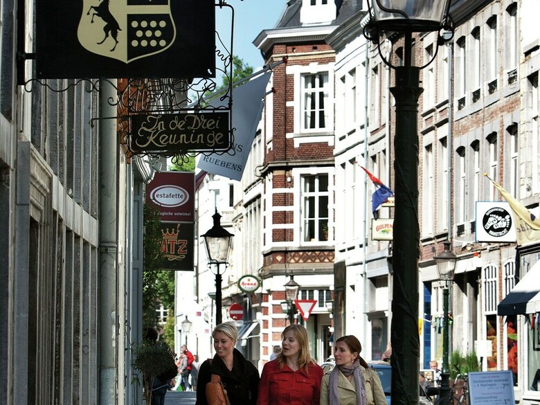 Comfortable Villa With Dishwasher, 4 Km. From Maastricht