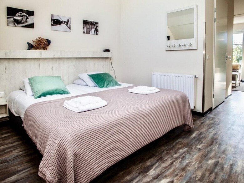 Apartamentos Modern Hotel Suite, A Stone's Throw From The Sea On Texel