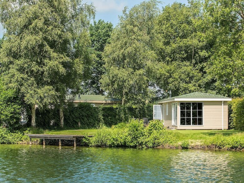 Comfortable Chalet With Wifi, Located In Green Twente