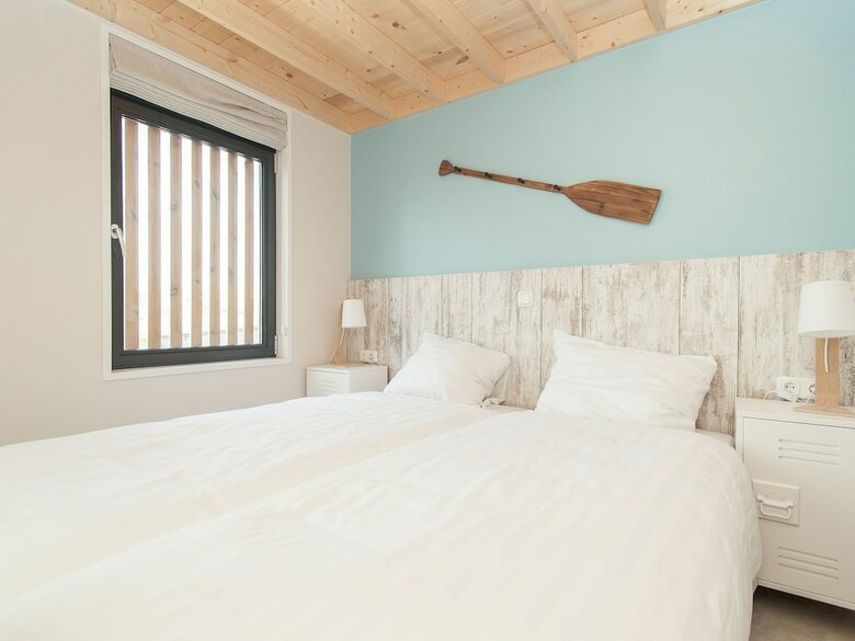 Great Lodge With A Nice Terrace, In Bloemendaal