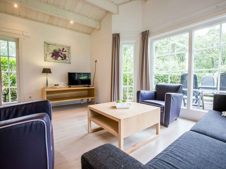 Comfortable Chalet With Dishwasher, Close To Park de Veluwe