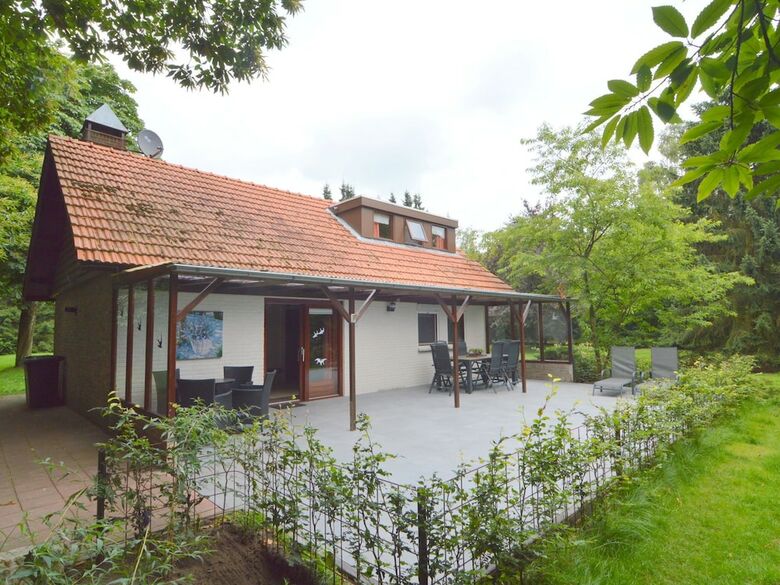 Cozy Holiday Home In Uden With Private Garden