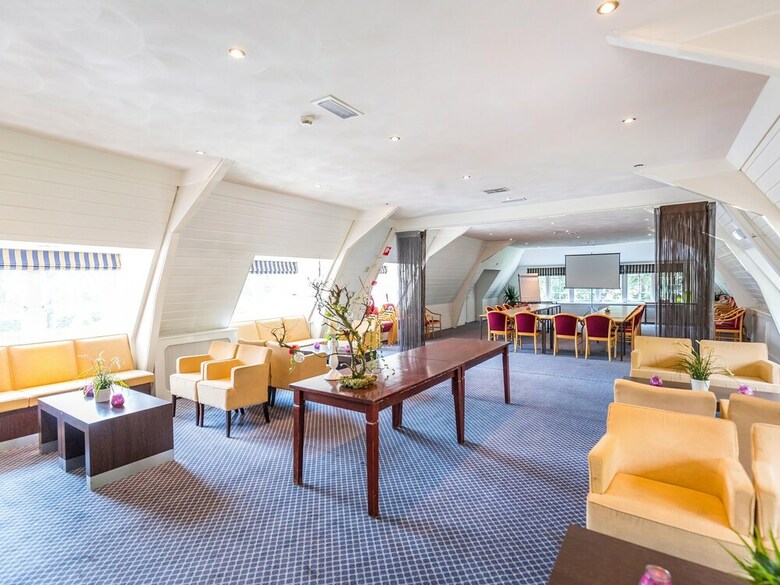 Modern, Luxurious Villa With 2 Bathrooms, Close To de Veluwe