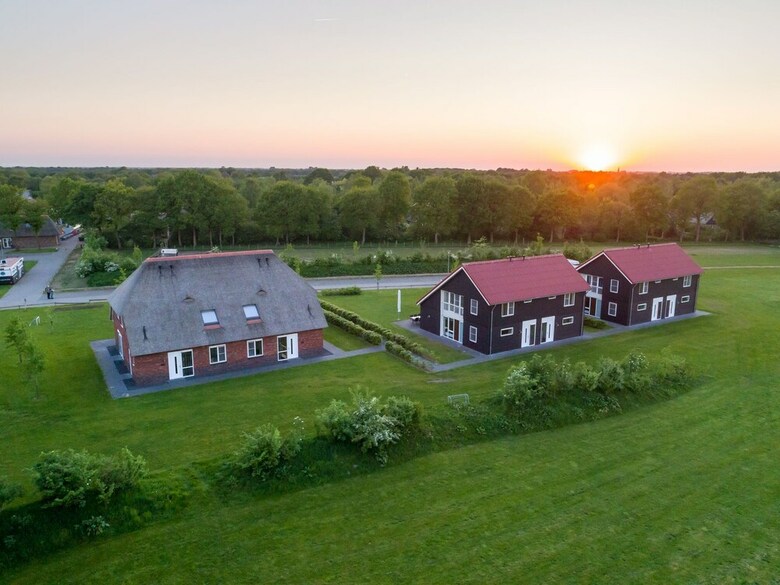 Great Thatched Villa With Solarium, In A National Park