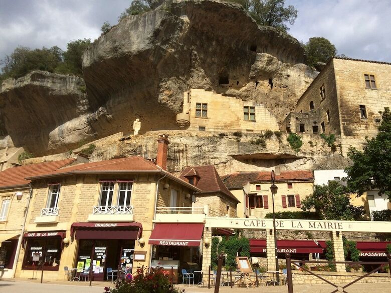 Nice Apartment At A Shared Swimming Pool In The Dordogne