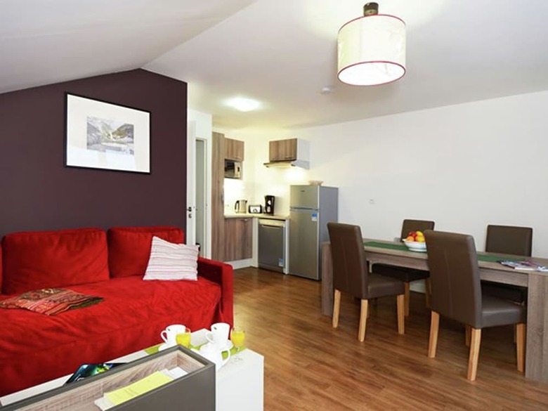 Modern Apartment In A Ski Area Known For Its Sunshine