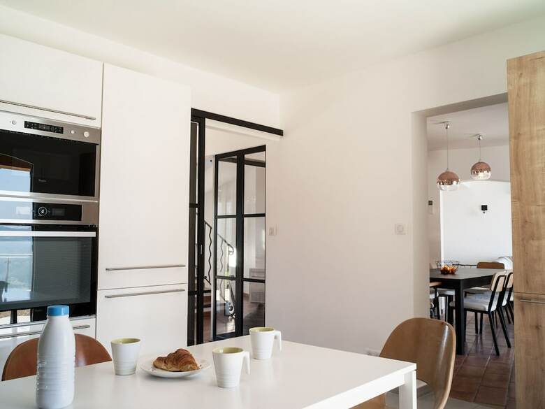 Uxurious Villa In Fr�jus With Heated Pool & Panoramic View