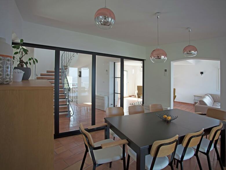 Uxurious Villa In Fr�jus With Heated Pool & Panoramic View