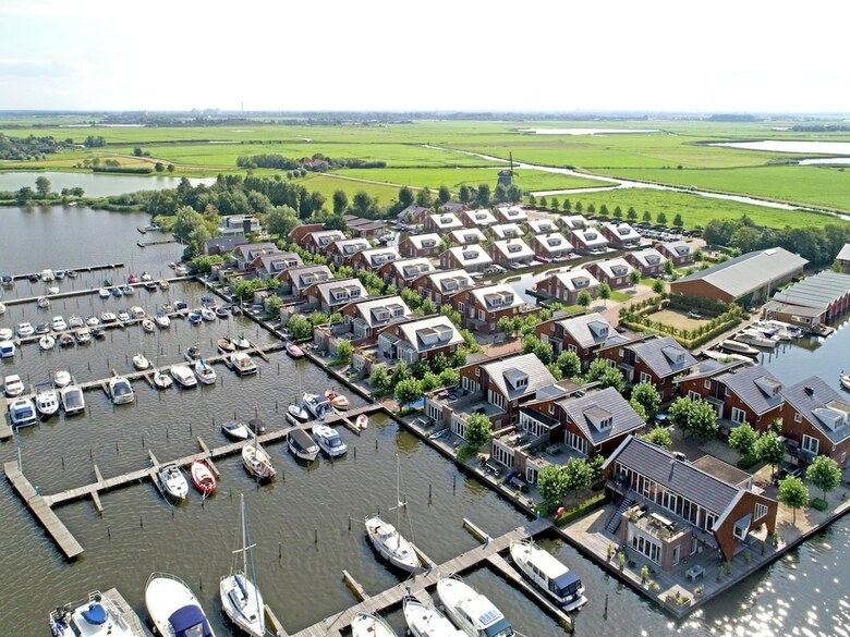 Tidy Apartment With Dishwasher, Close To Amsterdam