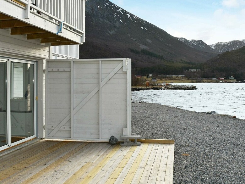 10 Person Holiday Home In Brattv�g