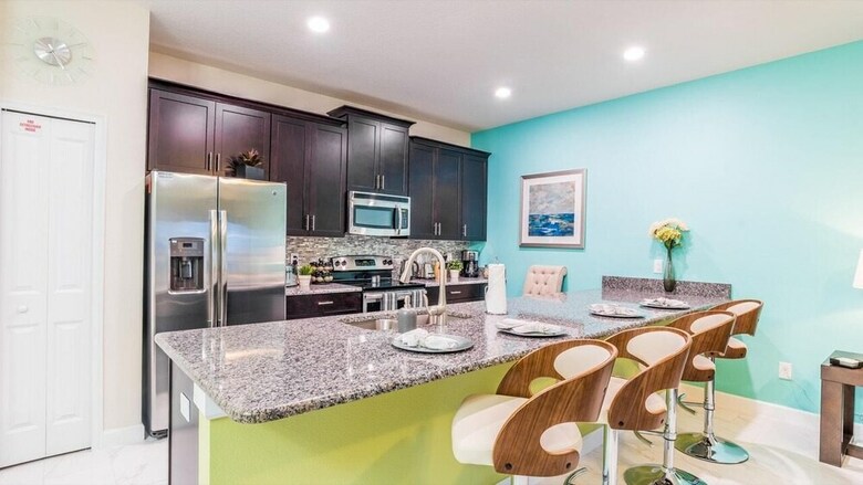 Villa 4805 Brier Rose Lane