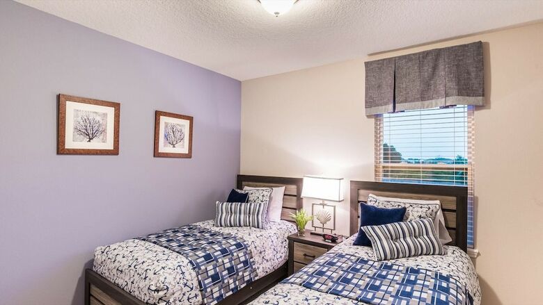 4758 Terrasonesta Drive - Fs