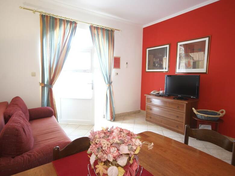 Cosy Apartment With Private Beach In Kraljevica