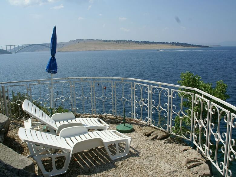 Cosy Apartment With Private Beach In Kraljevica