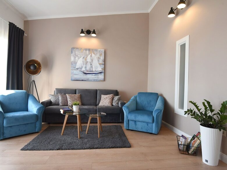 Charming Apartment In Maslenica With Balcony