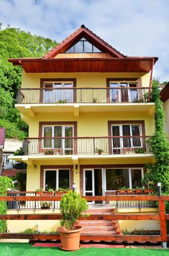 Hostal Pensiunea Deea