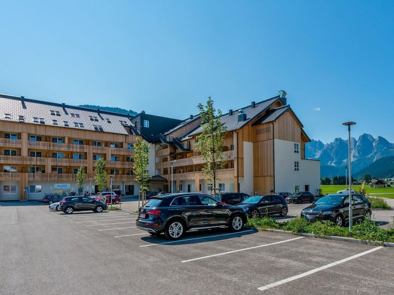 Attractive Apartment In Gosau With Shared Sauna