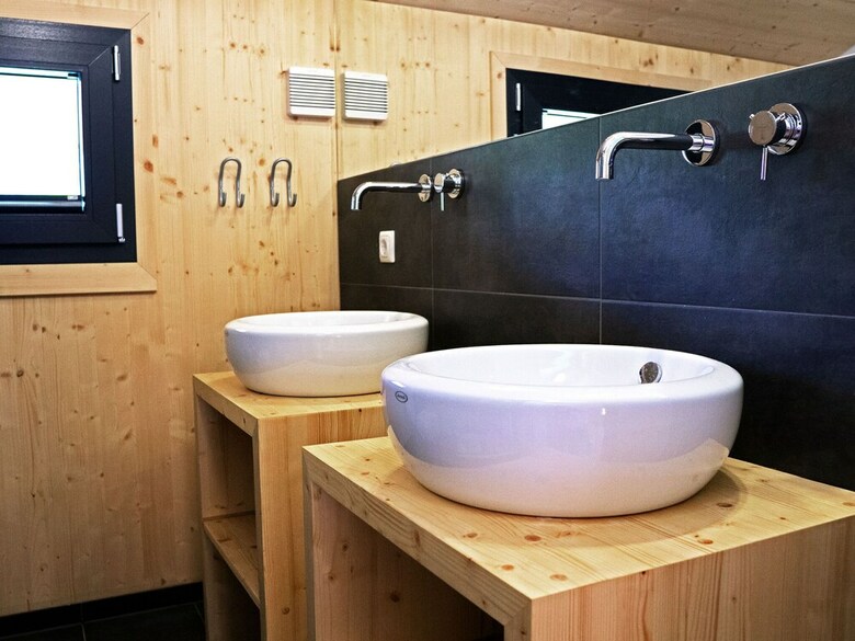 Cozy Chalet In Steinach Am Brenner With Balcony And Sauna