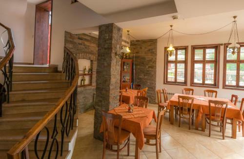 Hostal Alexandrov's Houses
