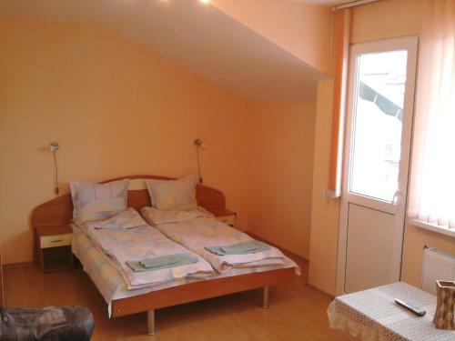 Hostal Aleks Guest House