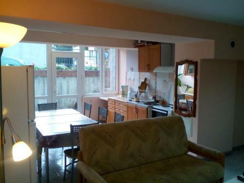 Hostal Aleks Guest House