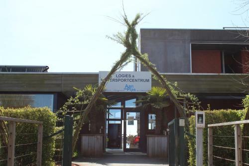 Sporthostel Aan de Plas