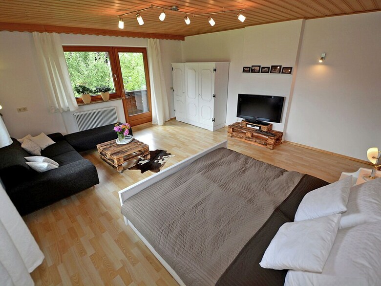 Contemporary Hillside Holiday Home In Schlitters