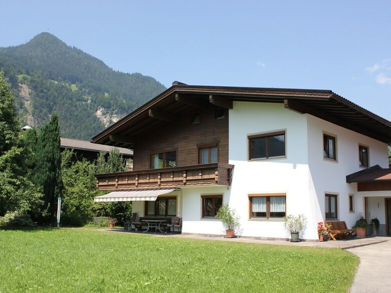Contemporary Hillside Holiday Home In Schlitters