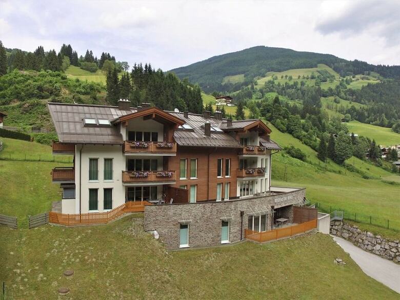 Relaxing Apartment In Saalbach-hinterglemm With Ski Storage