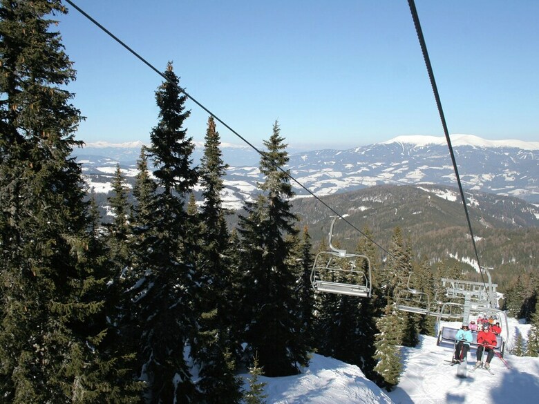 Luxury Chalet In Klippitzt�rl With Ski Storage